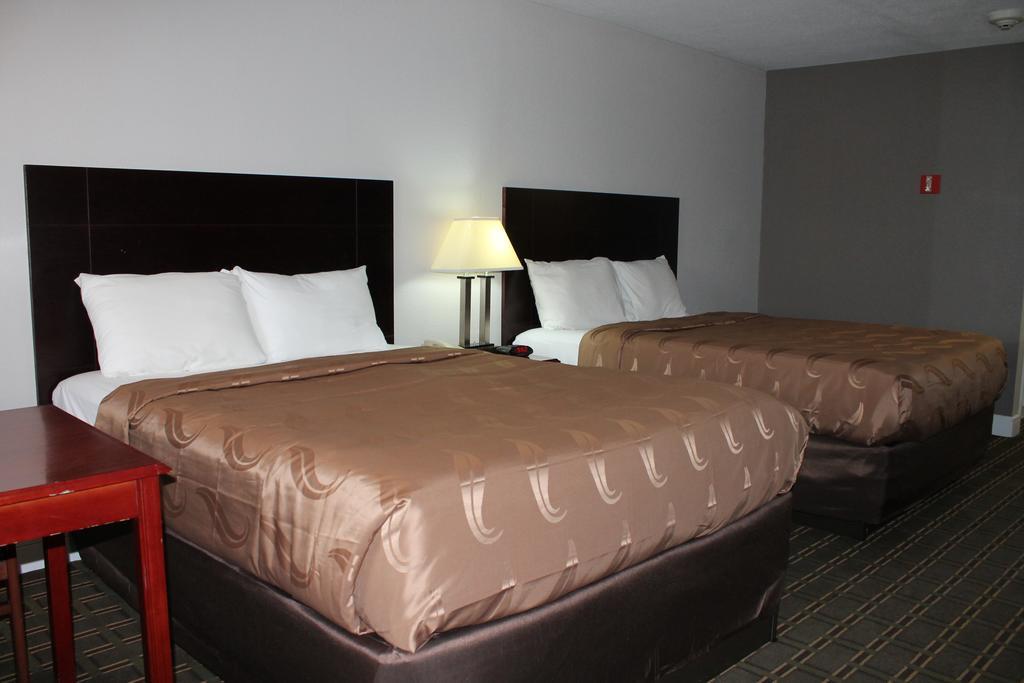 Quality Inn & Suites Port Arthur - Nederland Extérieur photo