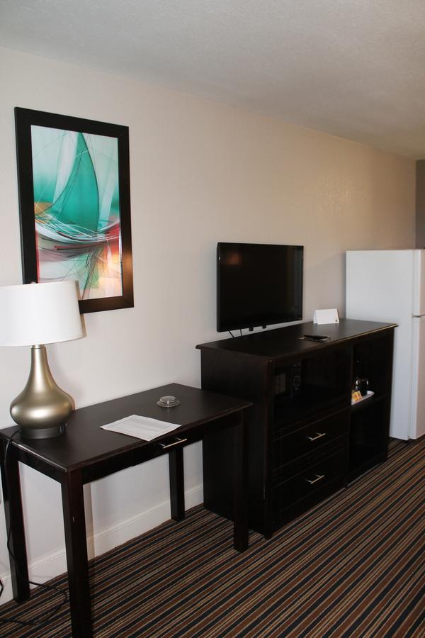 Quality Inn & Suites Port Arthur - Nederland Extérieur photo