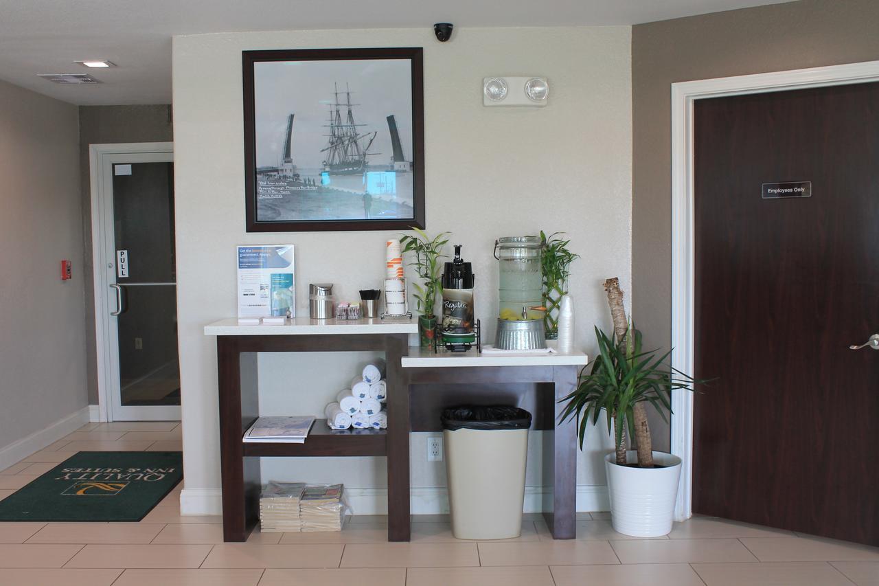 Quality Inn & Suites Port Arthur - Nederland Extérieur photo